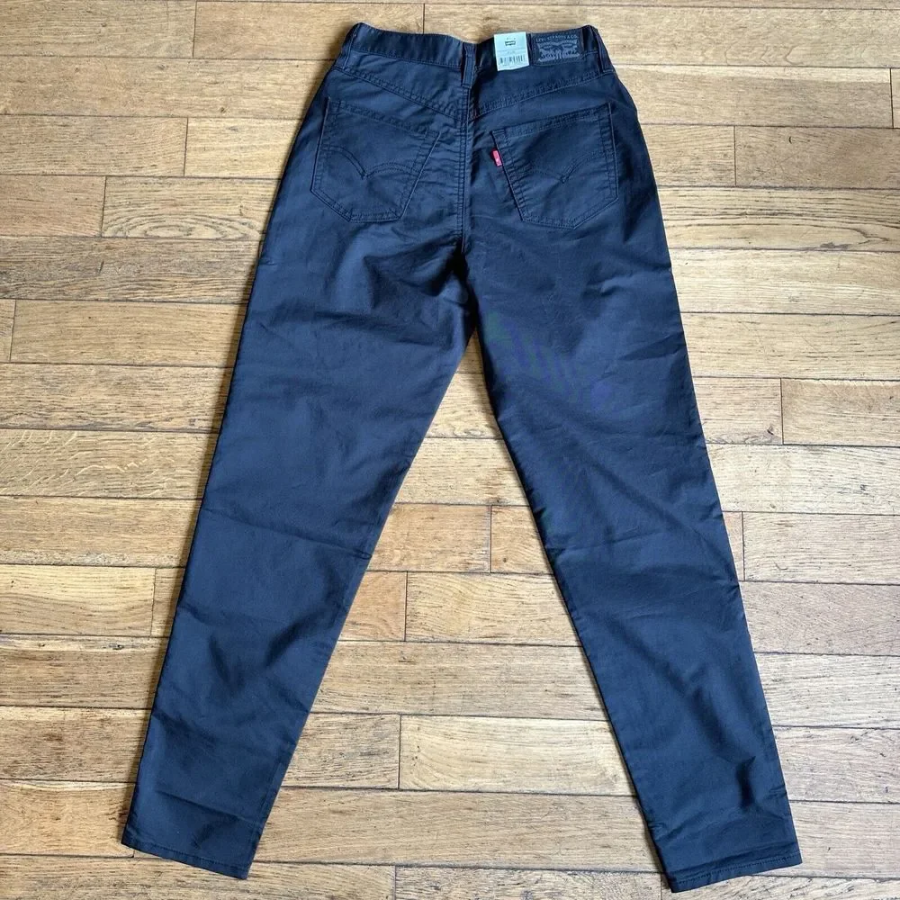 New Levi's Women's 29x30 Black High Waisted Mom Jean Tapered‎ Leg